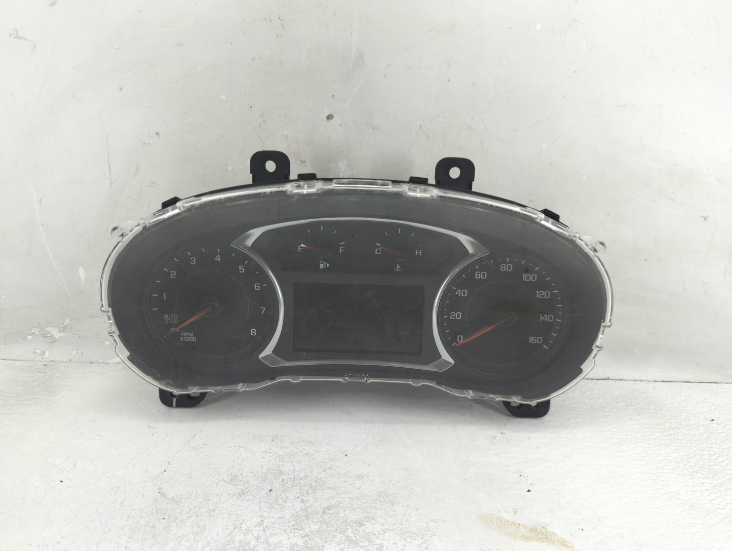 2016 Chevrolet Malibu Instrument Cluster Speedometer Gauges P/N:84105432 Fits OEM Used Auto Parts - Oemusedautoparts1.com