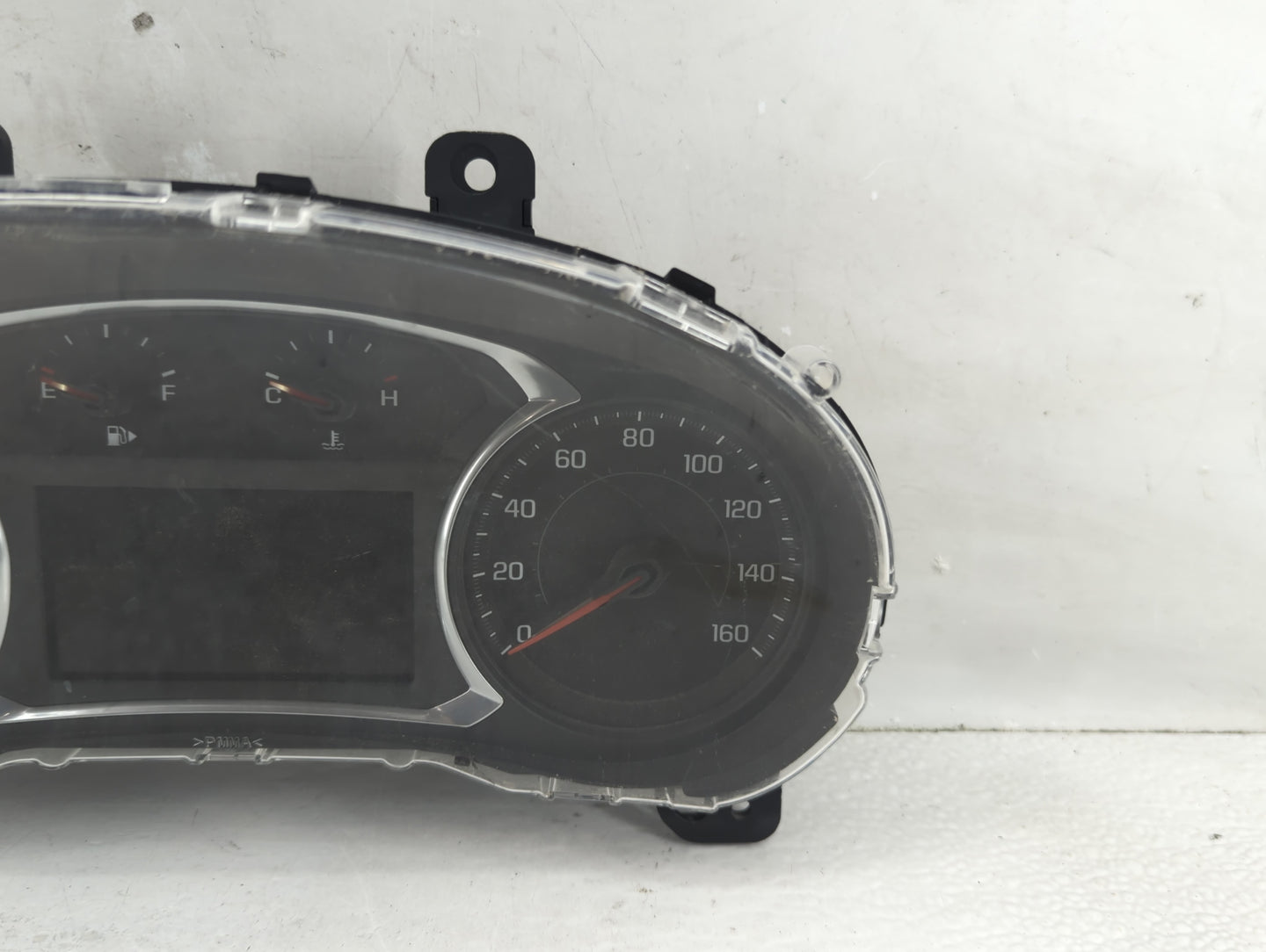 2016 Chevrolet Malibu Instrument Cluster Speedometer Gauges P/N:84105432 Fits OEM Used Auto Parts - Oemusedautoparts1.com