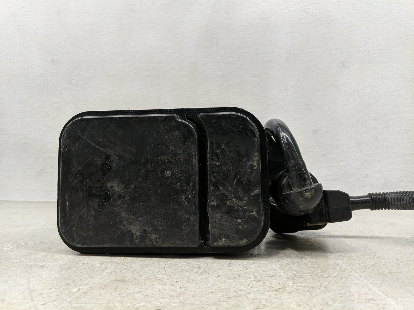 2016 Chevrolet Malibu Fuel Vapor Charcoal Canister 1356694 - Oemusedautoparts1.com