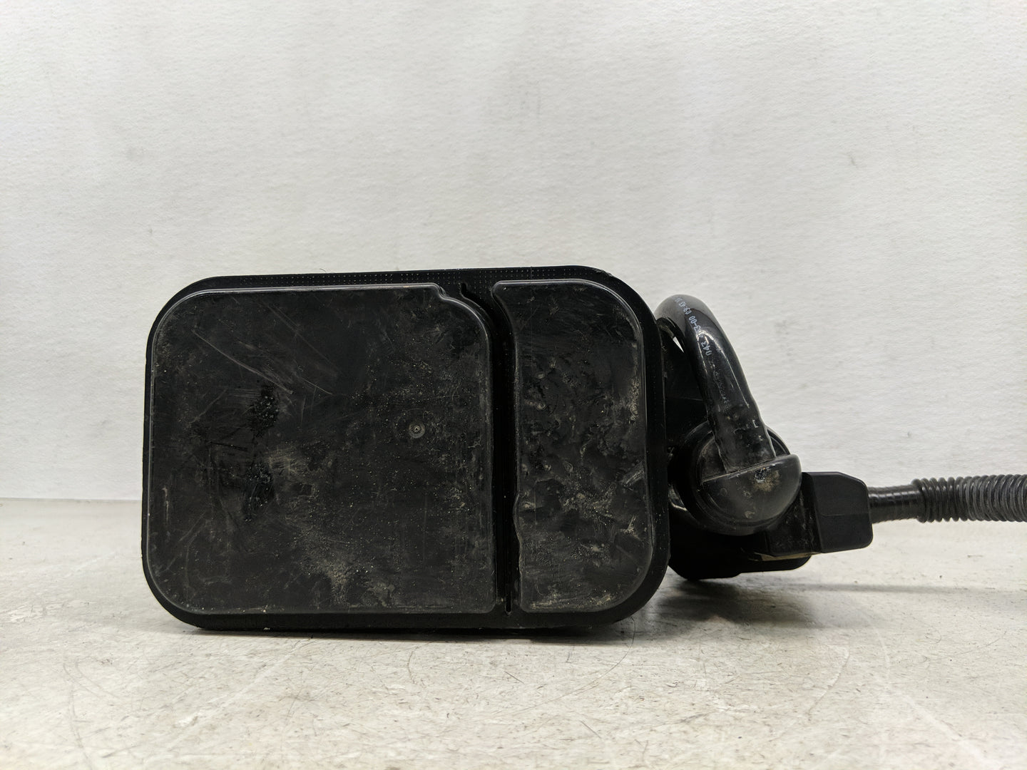 2016 Chevrolet Malibu Fuel Vapor Charcoal Canister - Oemusedautoparts1.com