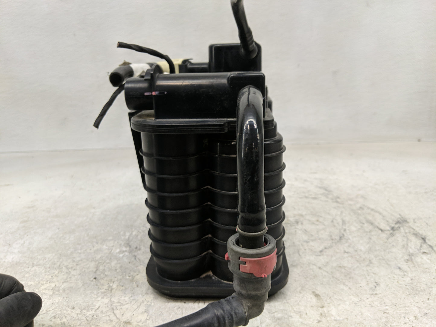 2016 Chevrolet Malibu Fuel Vapor Charcoal Canister 1357678 - Oemusedautoparts1.com