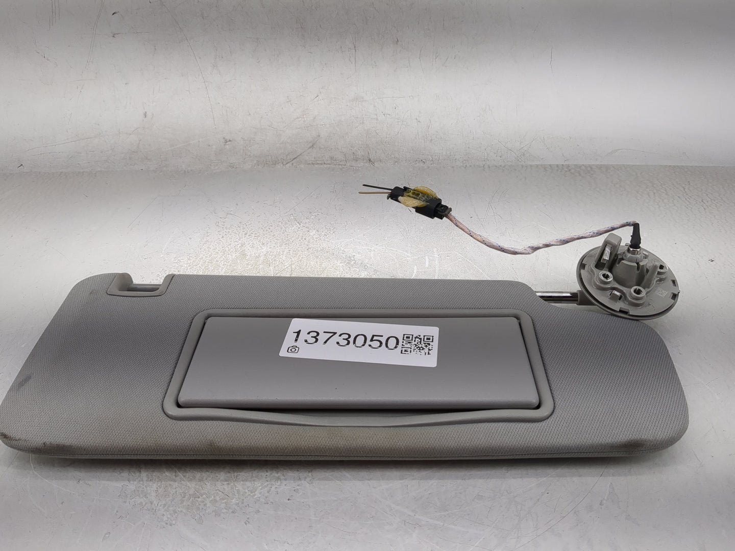 2016-2021 Chevrolet Malibu Sun Visor Shade Replacement Passenger Right Mirror Fits Fits 2016 2017 2018 2019 2020 2021 OEM Us