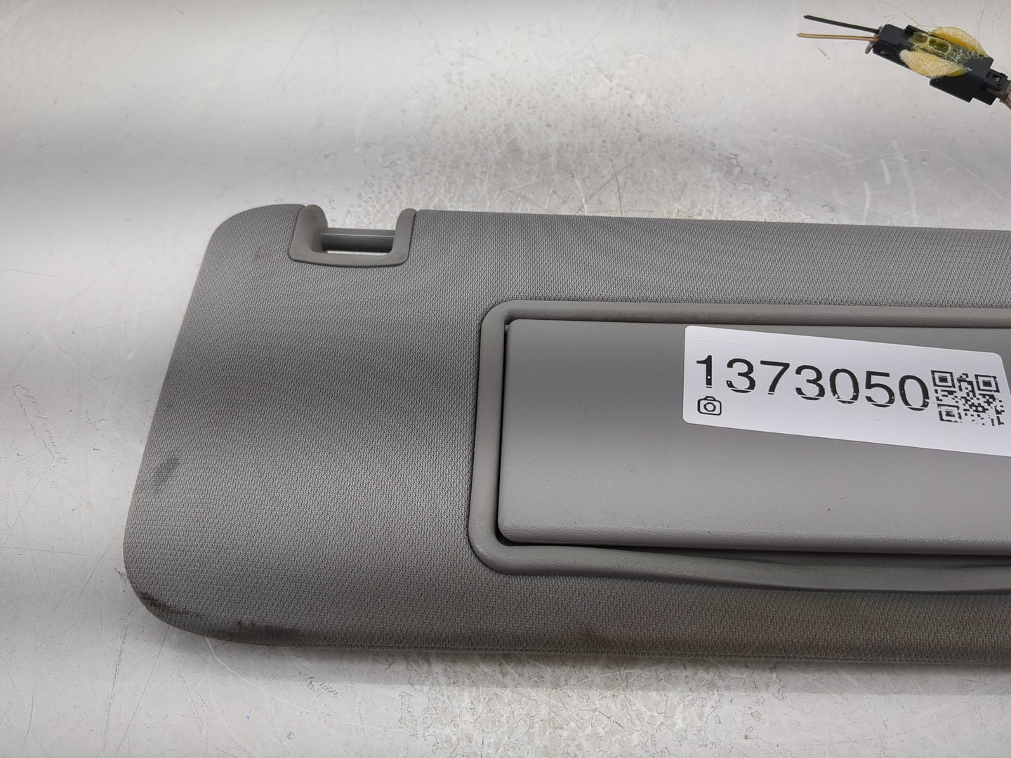 2016-2021 Chevrolet Malibu Sun Visor Shade Replacement Passenger Right Mirror Fits Fits 2016 2017 2018 2019 2020 2021 OEM Us
