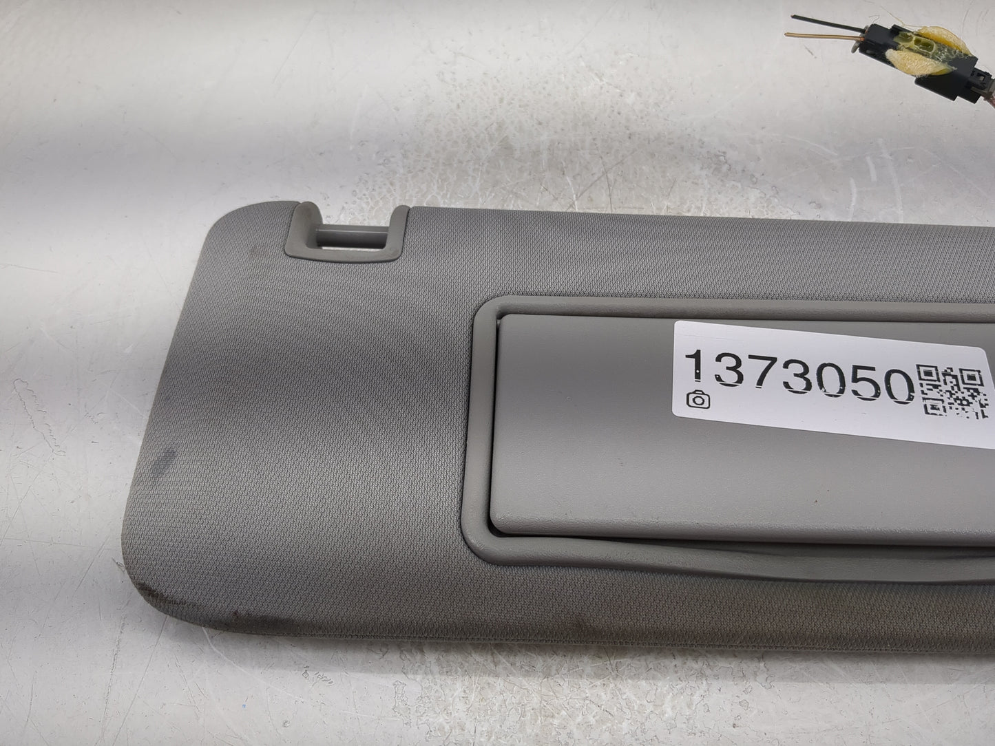 2016-2021 Chevrolet Malibu Sun Visor Shade Replacement Passenger Right Mirror Fits Fits 2016 2017 2018 2019 2020 2021 OEM Us