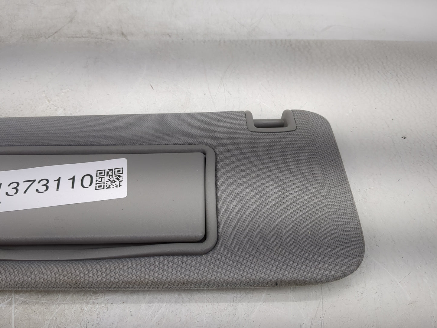 2016-2021 Chevrolet Malibu Sun Visor Shade Replacement Driver Left Mirror Fits Fits 2016 2017 2018 2019 2020 2021 OEM Used A