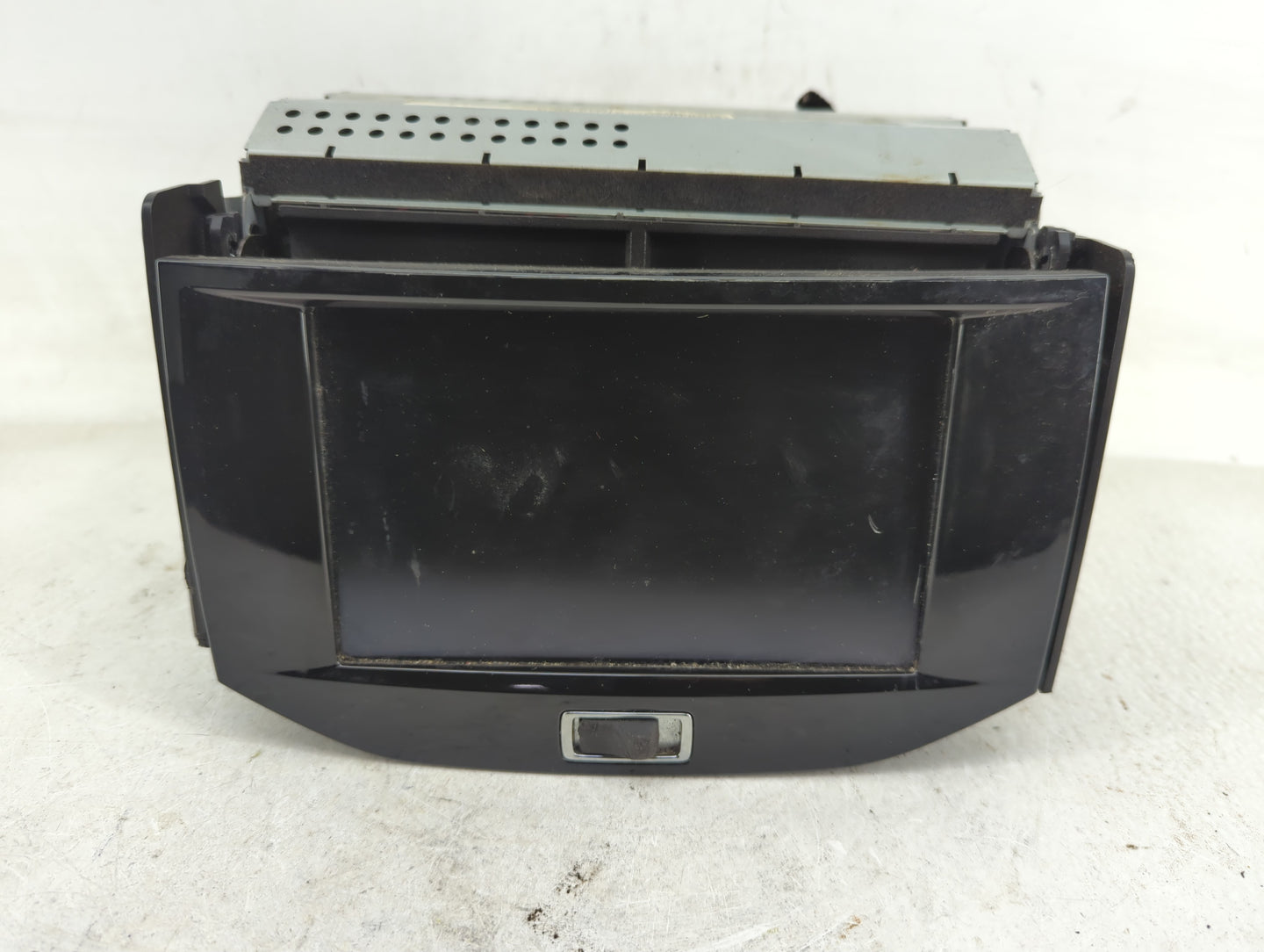 2016 Chevrolet Malibu Radio AM FM Cd Player Receiver Replacement P/N:23235332 Fits OEM Used Auto Parts - Oemusedautoparts1.c