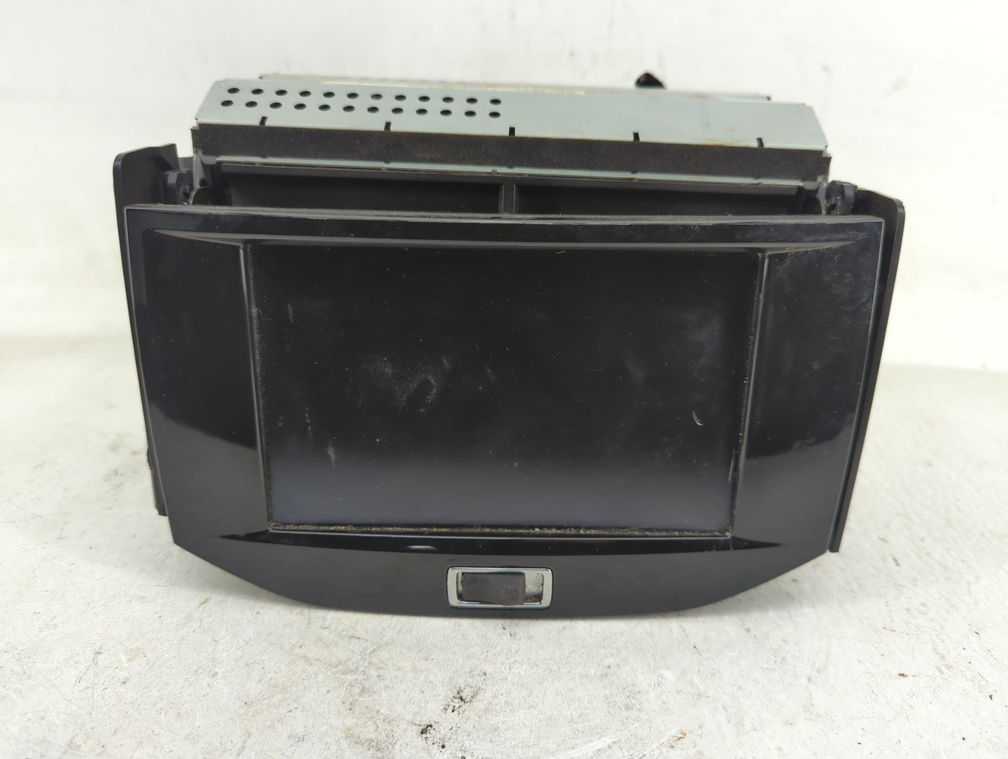 2016 Chevrolet Malibu Radio AM FM Cd Player Receiver Replacement P/N:23235332 Fits OEM Used Auto Parts - Oemusedautoparts1.c