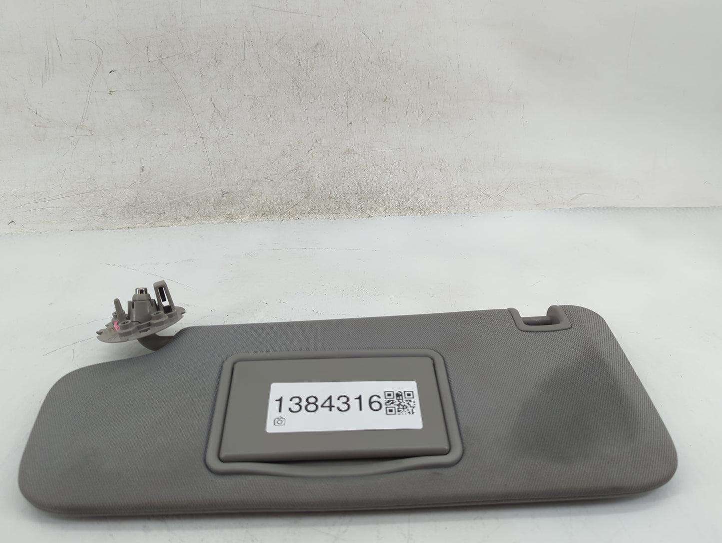 2016-2021 Chevrolet Malibu Sun Visor Shade Replacement Driver Left Mirror Fits Fits 2016 2017 2018 2019 2020 2021 OEM Used A