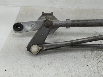 2016-2021 Chevrolet Malibu Front Windshield Wiper Motor P/N:23278042 Fits Fits 2016 2017 2018 2019 2020 2021 OEM Used Auto Parts