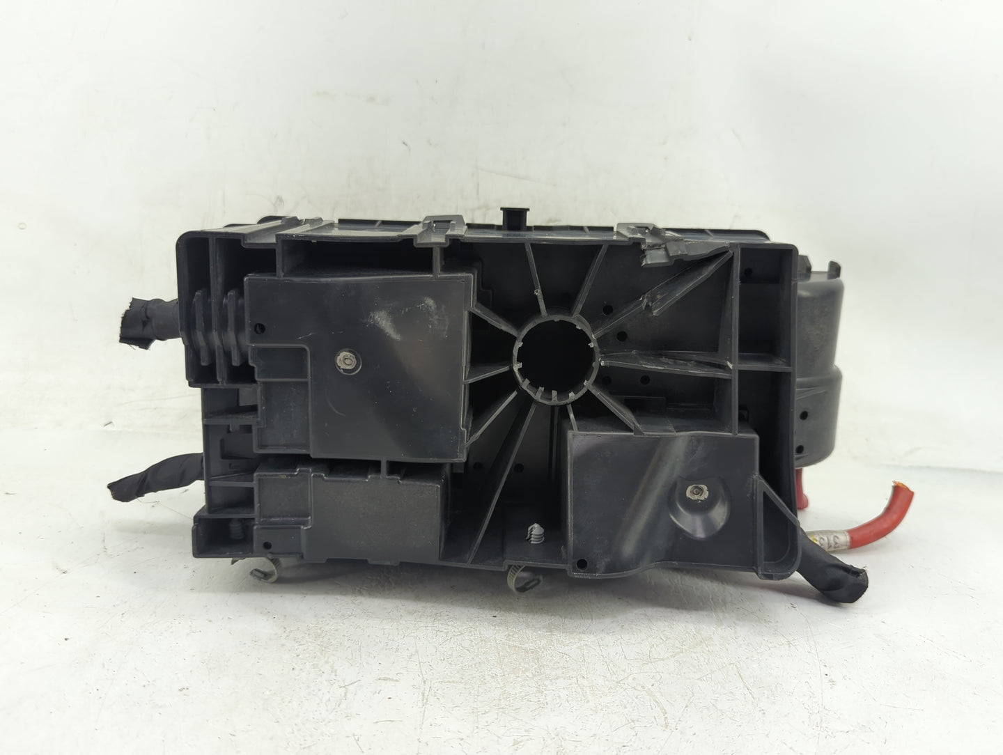 2014-2016 Chevrolet Malibu Fusebox Fuse Box Panel Relay Module P/N:13272072 Fits Fits 2014 2015 2016 OEM Used Auto Parts - O
