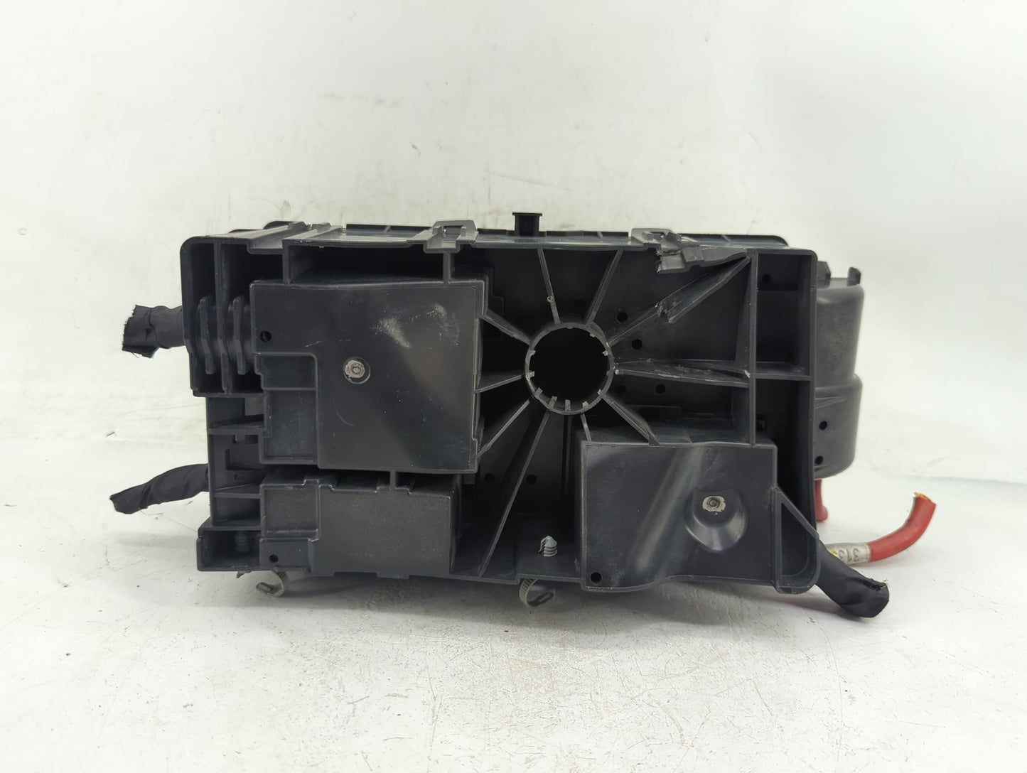 2014-2016 Chevrolet Malibu Fusebox Fuse Box Panel Relay Module P/N:13272072 Fits Fits 2014 2015 2016 OEM Used Auto Parts - O