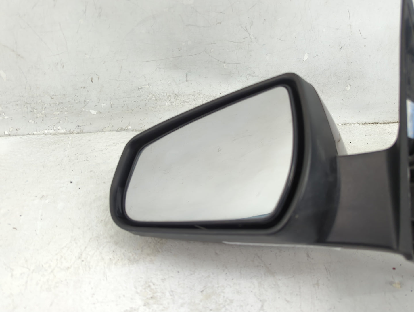 2014-2016 Chevrolet Malibu Driver Side View Mirror - Left Door Mirror OEM Used - Oemusedautoparts1.com