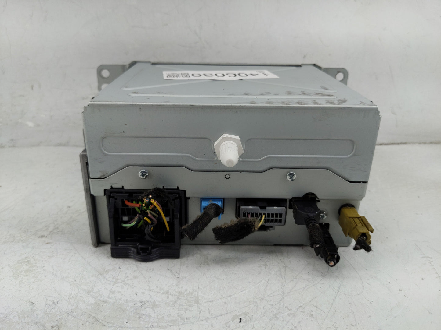 2015-2016 Chevrolet Malibu Radio AM FM Cd Player Receiver Replacement P/N:23284461 Fits Fits 2015 2016 OEM Used Auto Parts -