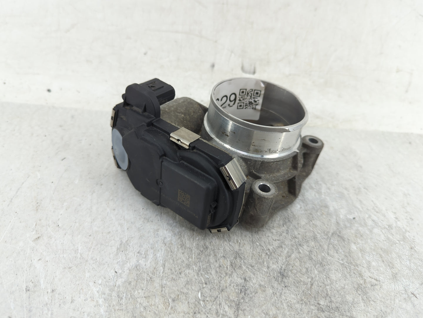 2016 Chevrolet Malibu Throttle Body P/N:12627217DA Fits Fits 2017 2018 2019 2020 2021 2022 OEM Used Auto Parts - Oemusedauto