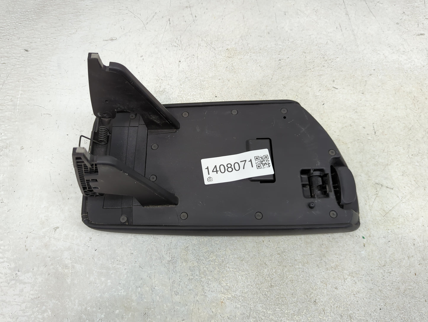 2016 Chevrolet Malibu Center Console Armrest Cover Lid Fits OEM Used Auto Parts - Oemusedautoparts1.com