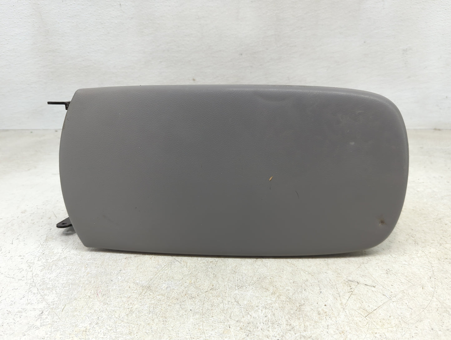 2016 Chevrolet Malibu Center Console Armrest Cover Lid Fits OEM Used Auto Parts - Oemusedautoparts1.com