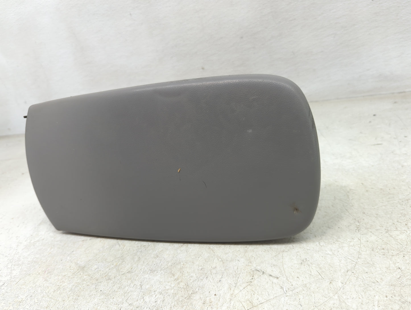 2016 Chevrolet Malibu Center Console Armrest Cover Lid Fits OEM Used Auto Parts - Oemusedautoparts1.com