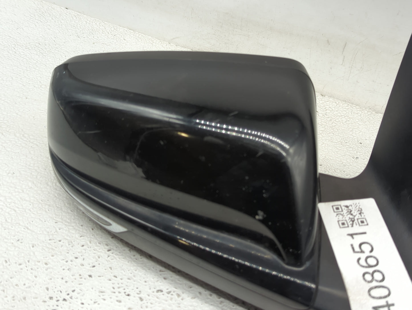 2014-2016 Chevrolet Malibu Passenger Side View Mirror - Right Door Mirror OEM Used - Oemusedautoparts1.com