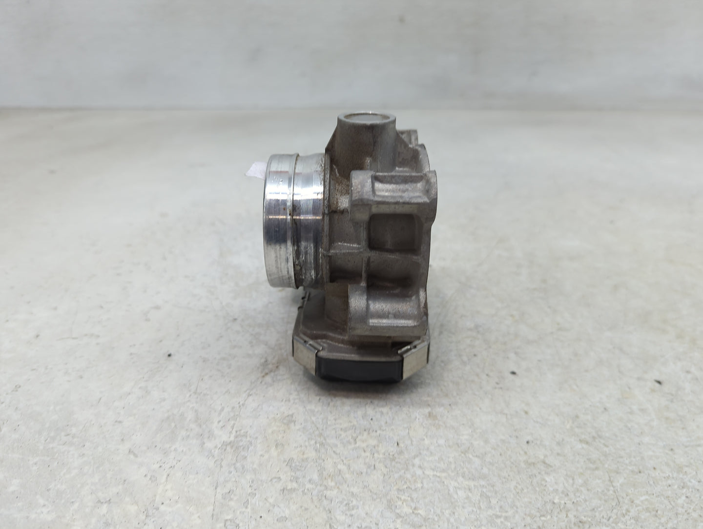 2016-2021 Chevrolet Malibu Throttle Body P/N:12659491BA Fits Fits 2016 2017 2018 2019 2020 2021 2022 OEM Used Auto Parts - O
