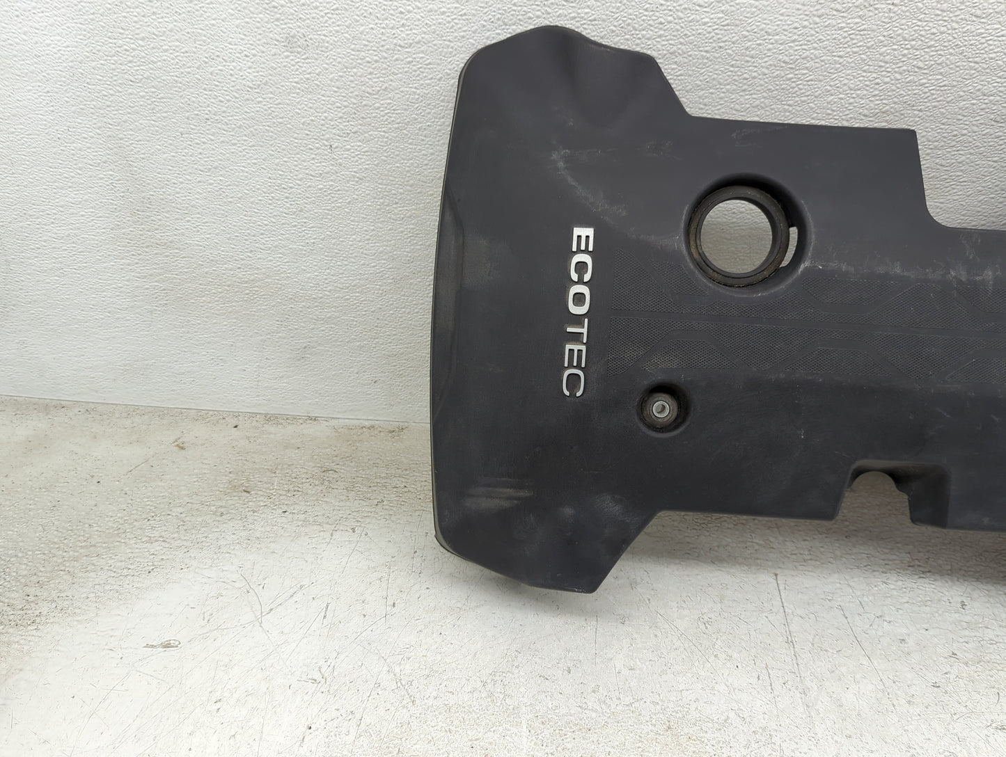 2016 Chevrolet Malibu Engine Cover - Oemusedautoparts1.com