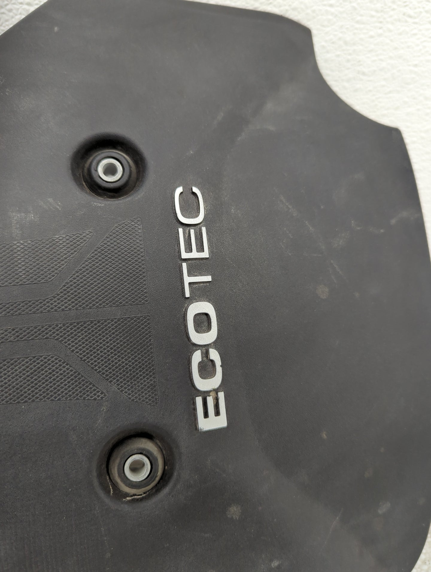 2016 Chevrolet Malibu Engine Cover - Oemusedautoparts1.com