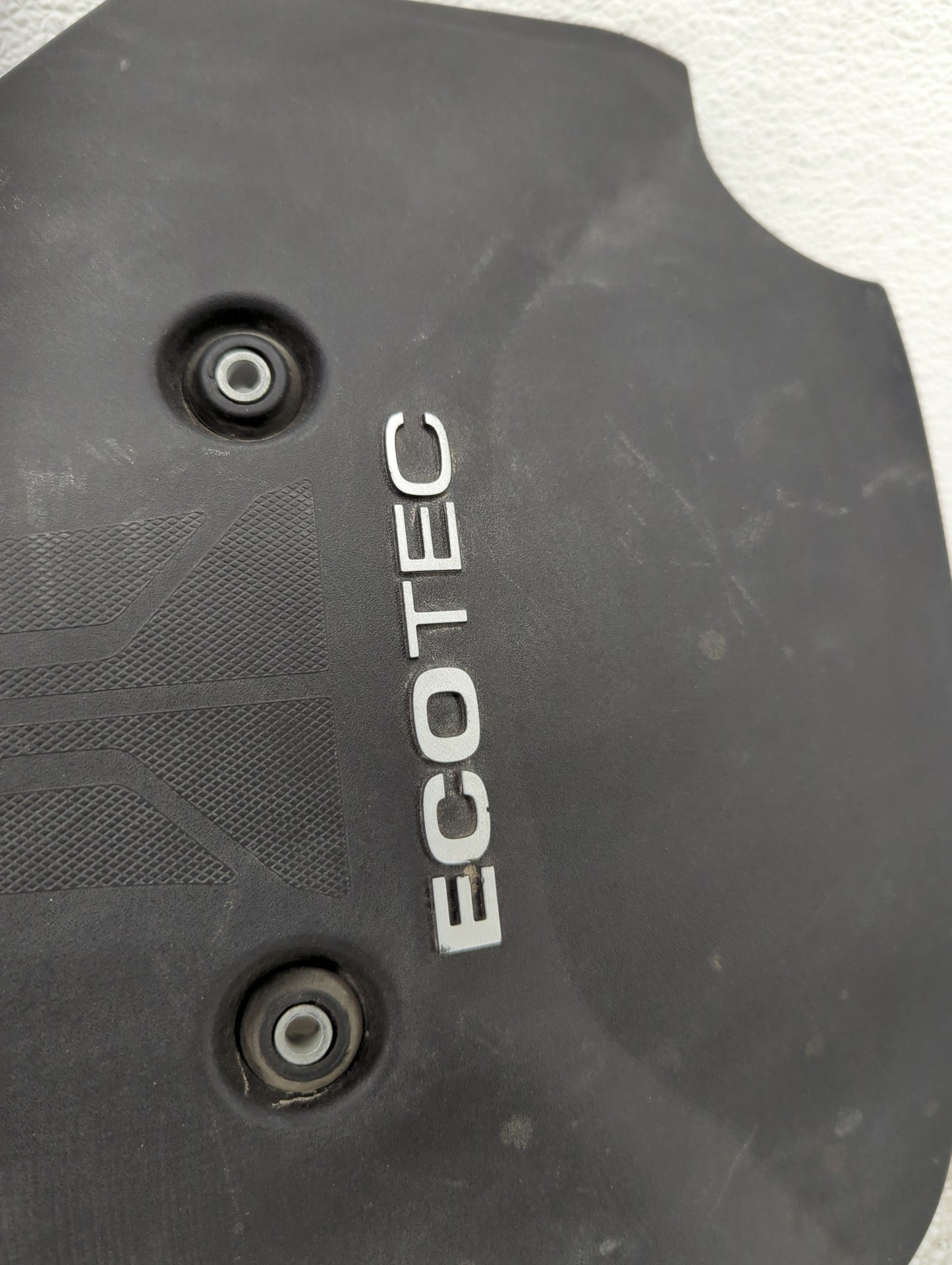 2016 Chevrolet Malibu Engine Cover - Oemusedautoparts1.com