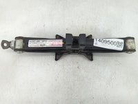 2016 Chevrolet Malibu Spare Scissor Car Jack 1409500 - Oemusedautoparts1.com