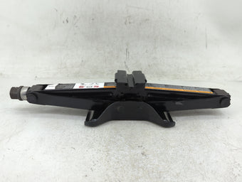 compare product 2016 Chevrolet Malibu Spare Scissor Car Jack 1409904