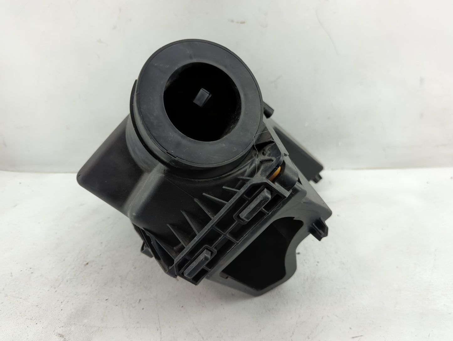 2016-2021 Chevrolet Malibu Air Cleaner Intake-duct Hose Tube - Oemusedautoparts1.com