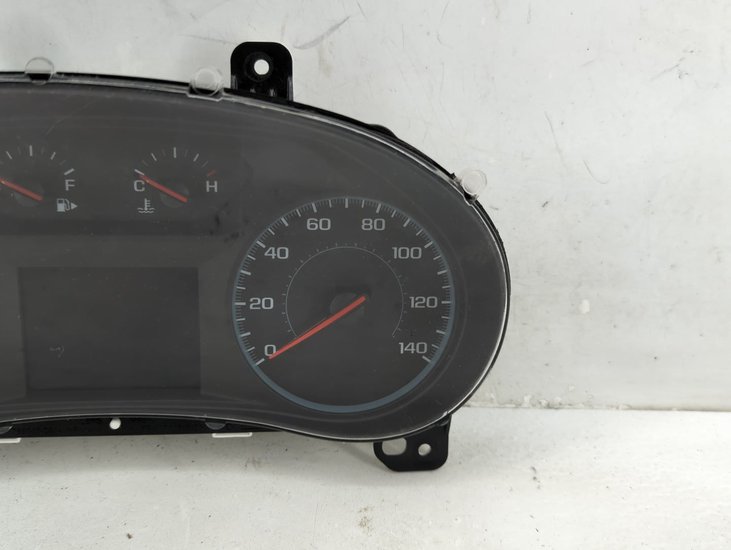 2016 Chevrolet Malibu Instrument Cluster Speedometer Gauges P/N:84057458 Fits OEM Used Auto Parts - Oemusedautoparts1.com