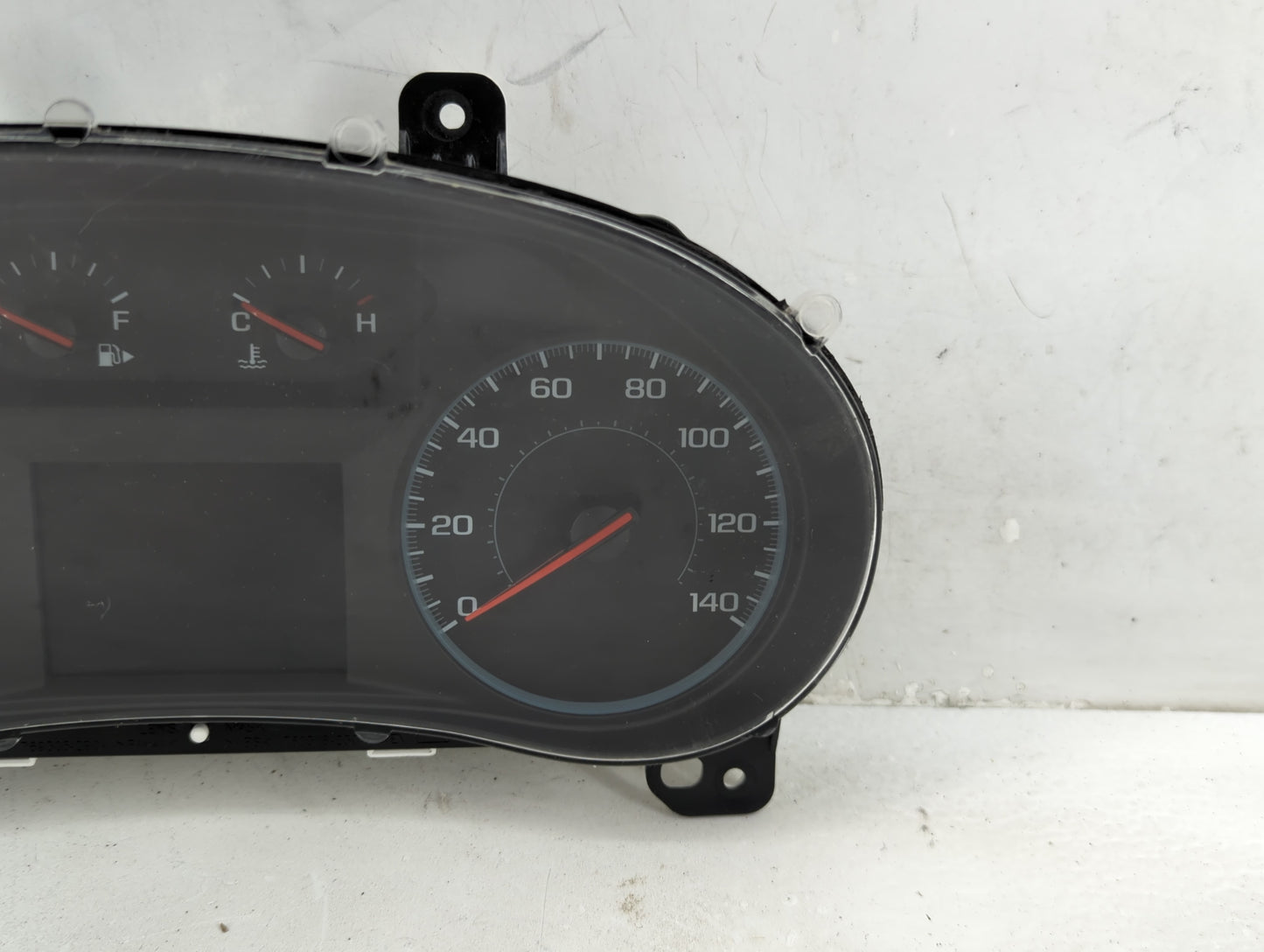 2016 Chevrolet Malibu Instrument Cluster Speedometer Gauges P/N:84057458 Fits OEM Used Auto Parts - Oemusedautoparts1.com
