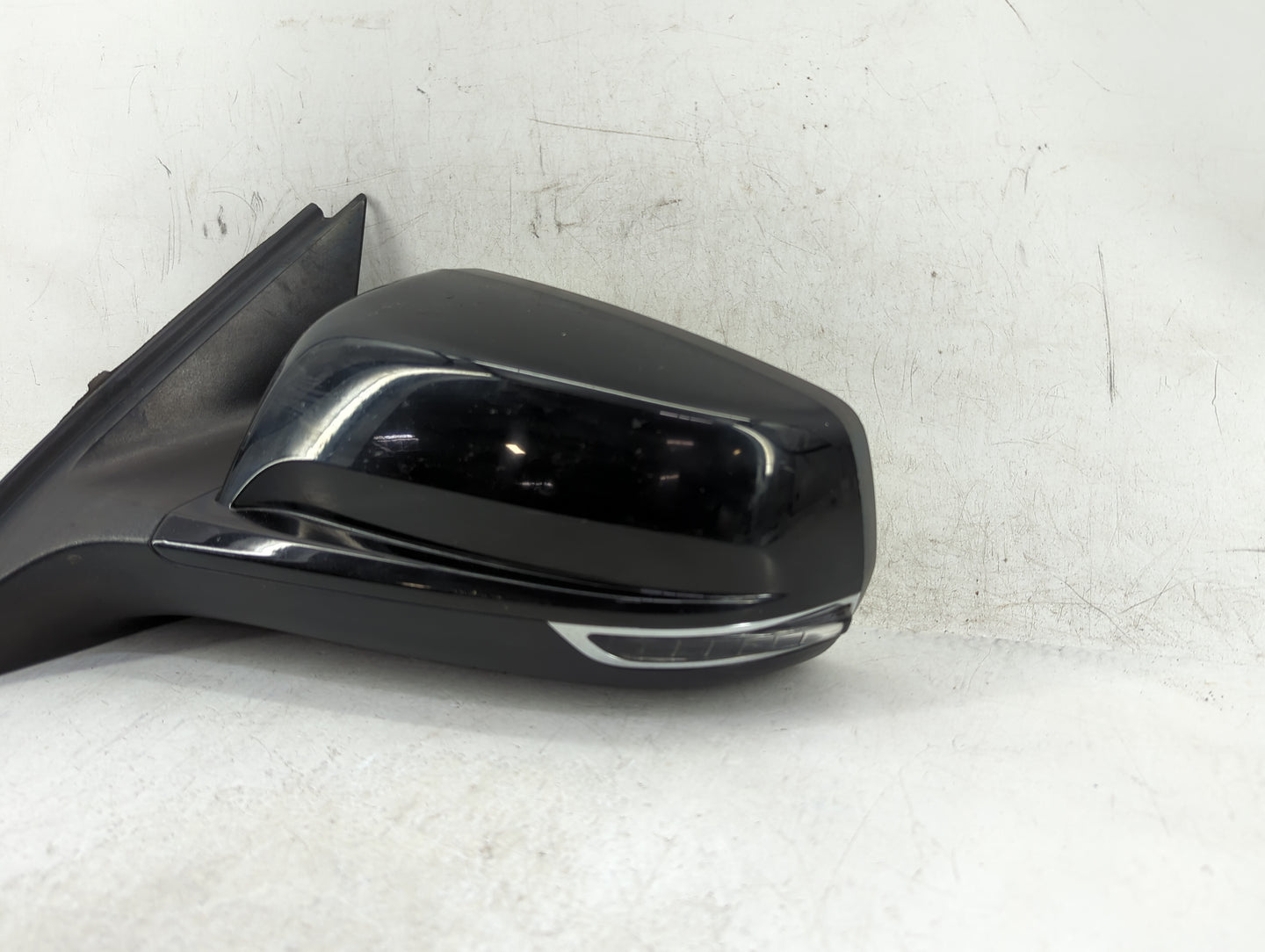 2014-2016 Chevrolet Malibu Driver Side View Mirror - Left Door Mirror OEM Used - Oemusedautoparts1.com
