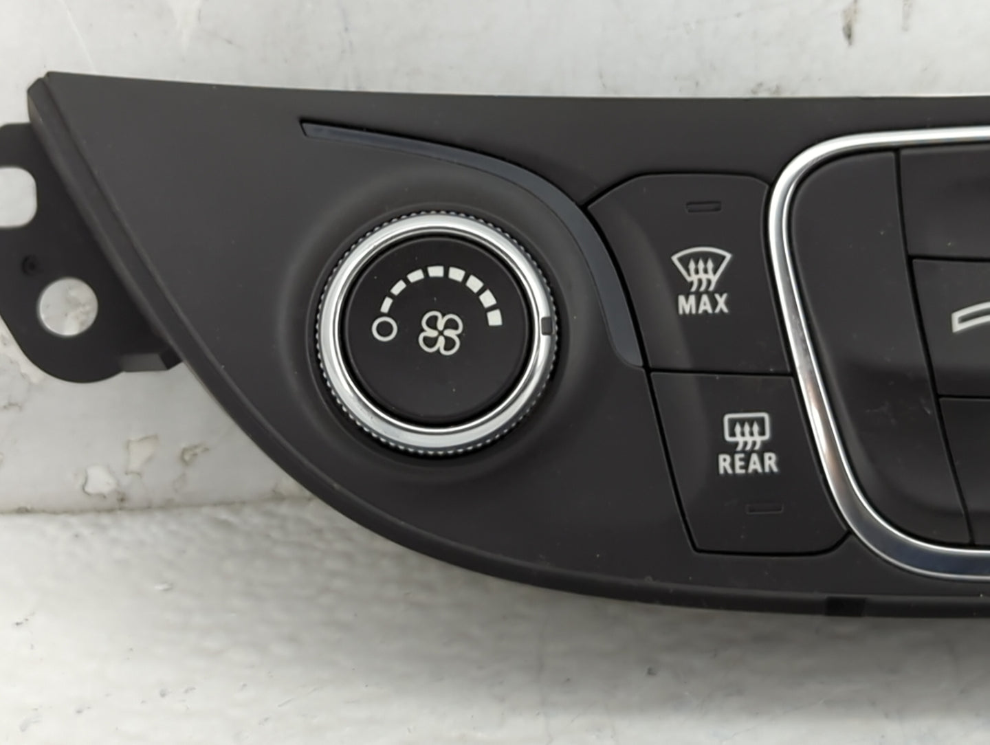 2016-2017 Chevrolet Malibu Climate Control Module Temperature AC/Heater Replacement P/N:84178406 Fits Fits 2016 2017 OEM Use