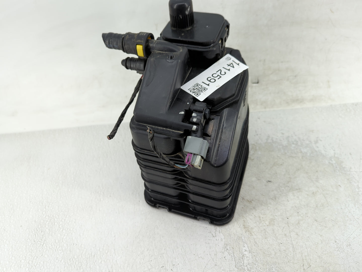 2016 Chevrolet Malibu Fuel Vapor Charcoal Canister - Oemusedautoparts1.com
