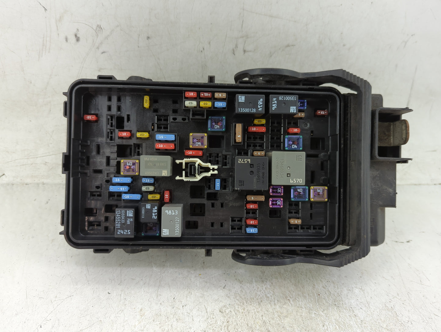 2016 Chevrolet Malibu Fusebox Fuse Box Panel Relay Module P/N:84070080 Fits OEM Used Auto Parts - Oemusedautoparts1.com