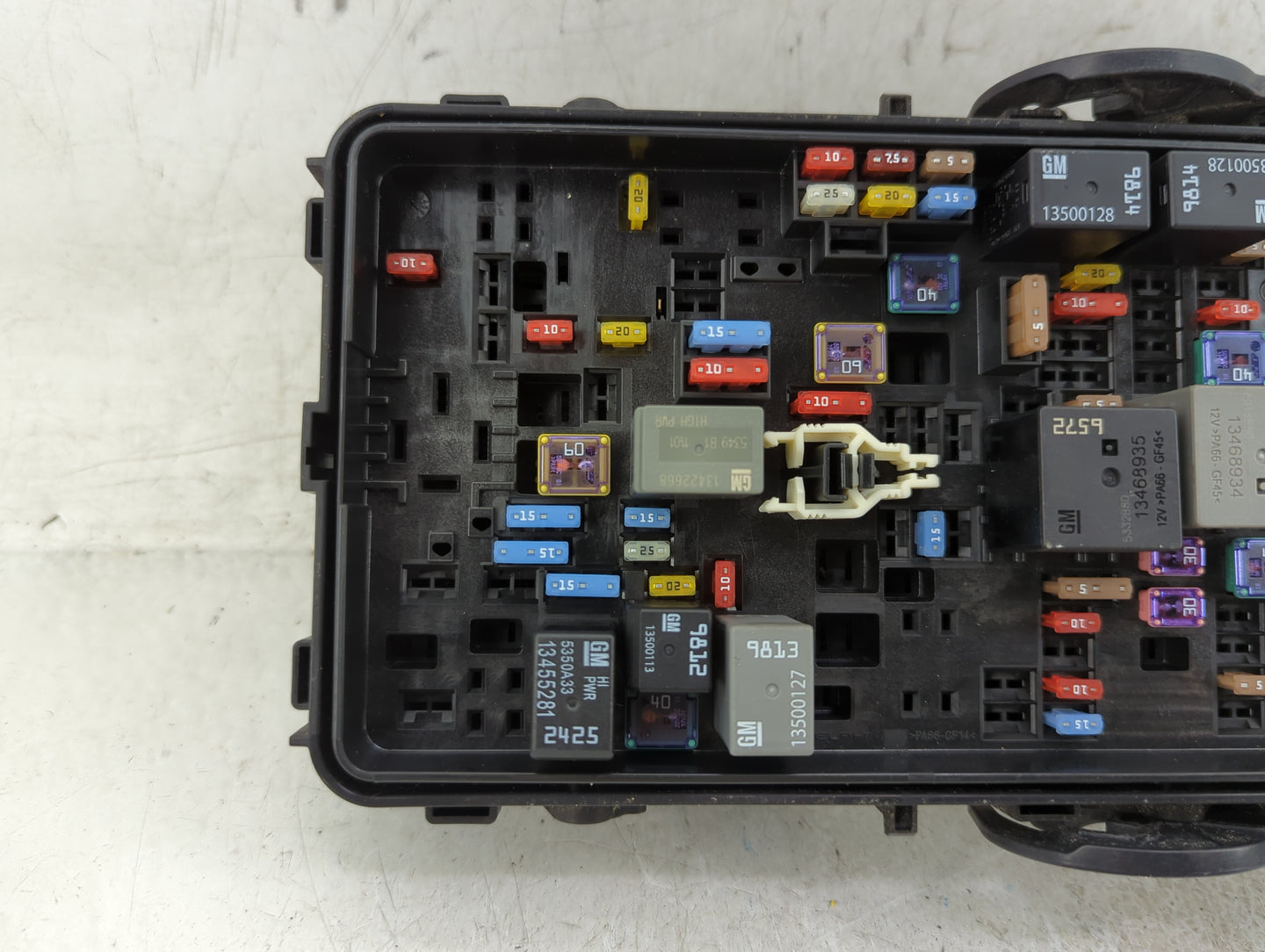 2016 Chevrolet Malibu Fusebox Fuse Box Panel Relay Module P/N:84070080 Fits OEM Used Auto Parts - Oemusedautoparts1.com