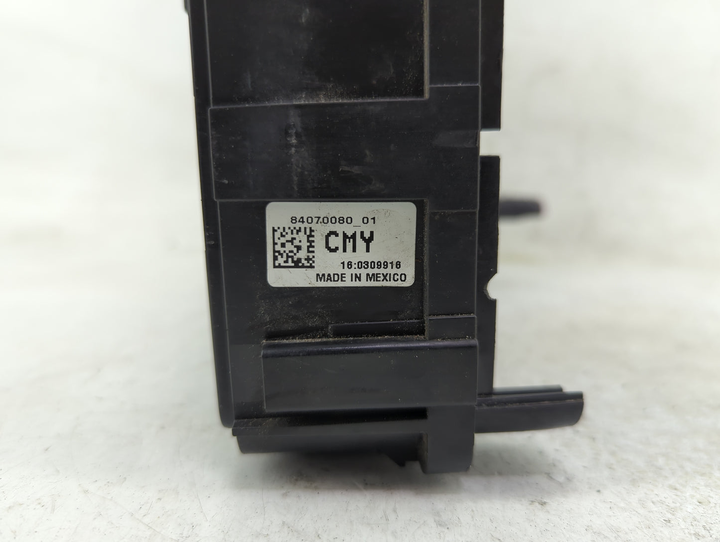 2016 Chevrolet Malibu Fusebox Fuse Box Panel Relay Module P/N:84070080 Fits OEM Used Auto Parts - Oemusedautoparts1.com