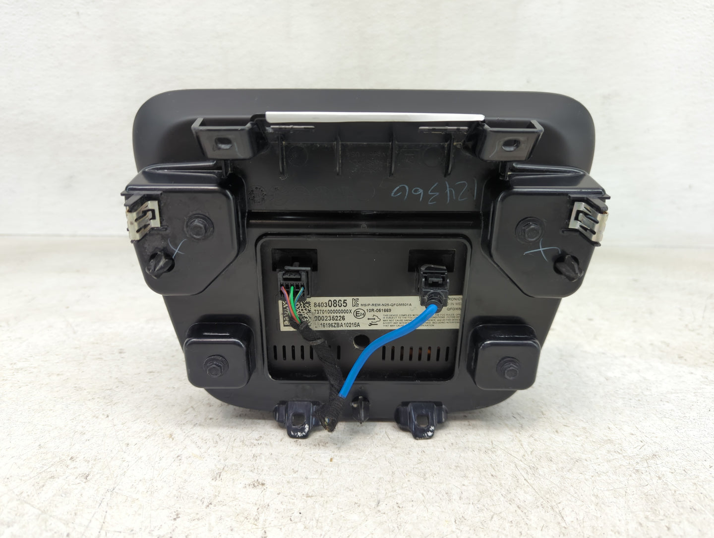 2016-2017 Chevrolet Malibu Radio AM FM Cd Player Receiver Replacement P/N:84030865 Fits Fits 2016 2017 OEM Used Auto Parts -