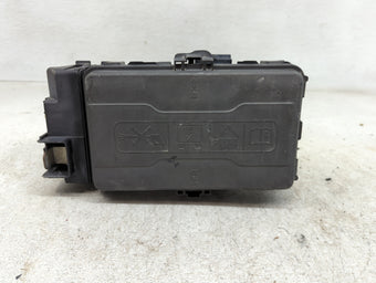 compare product 2016 Chevrolet Malibu Fusebox Fuse Box Panel Relay Module P/N:84144635-01 Fits OEM Used Auto Parts