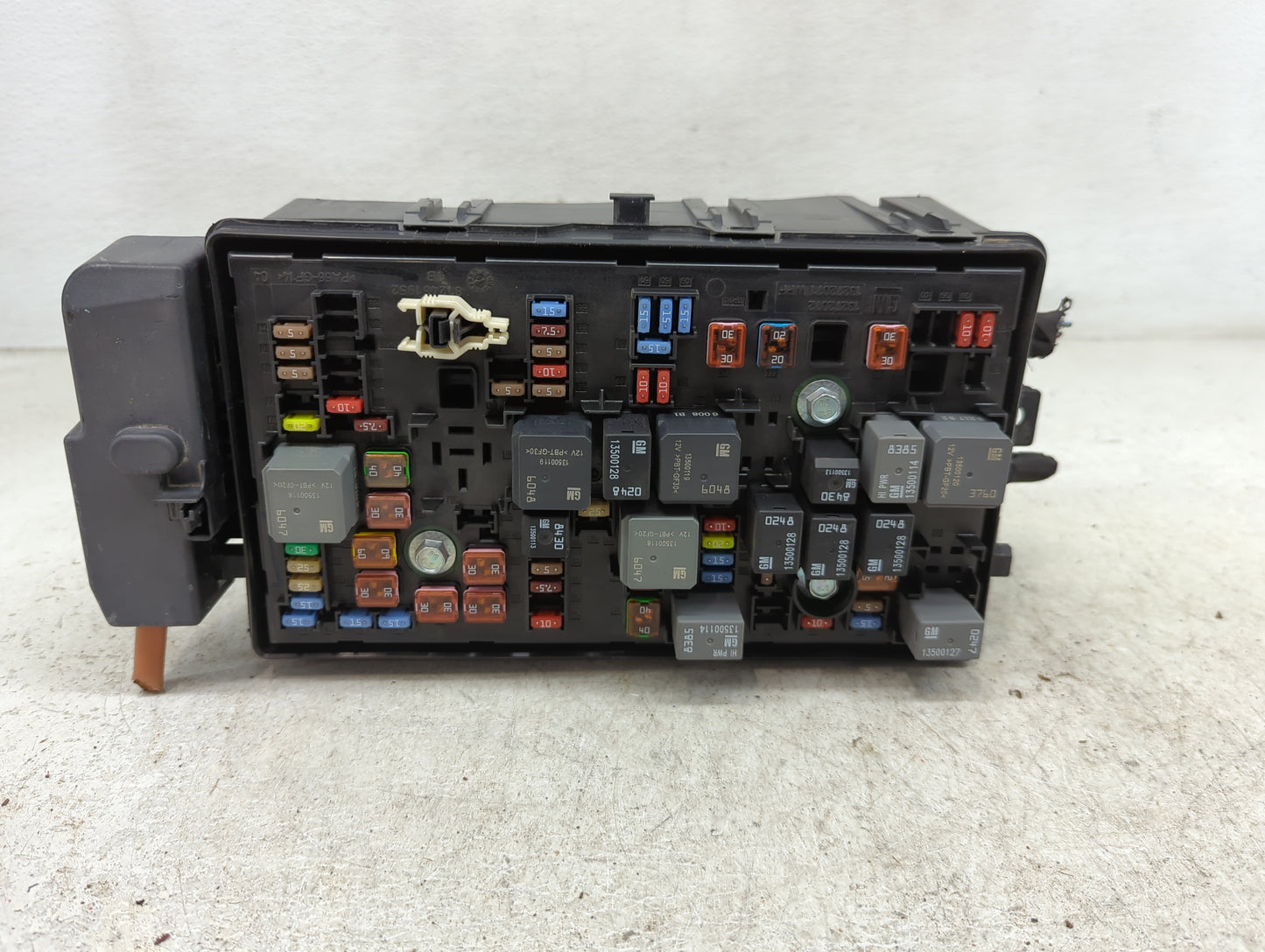 2014-2016 Chevrolet Malibu Fusebox Fuse Box Panel Relay Module P/N:23424338 13272071, 13272072 Fits Fits 2014 2015 2016 OEM 