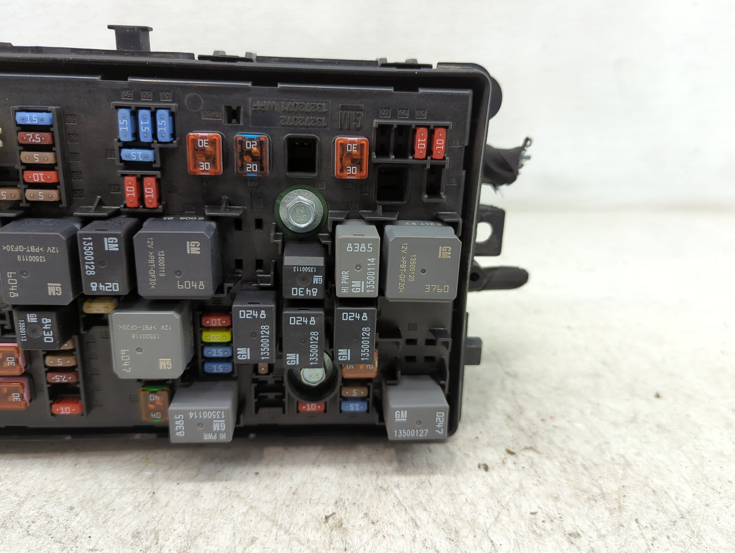 2014-2016 Chevrolet Malibu Fusebox Fuse Box Panel Relay Module P/N:23424338 13272071, 13272072 Fits Fits 2014 2015 2016 OEM 