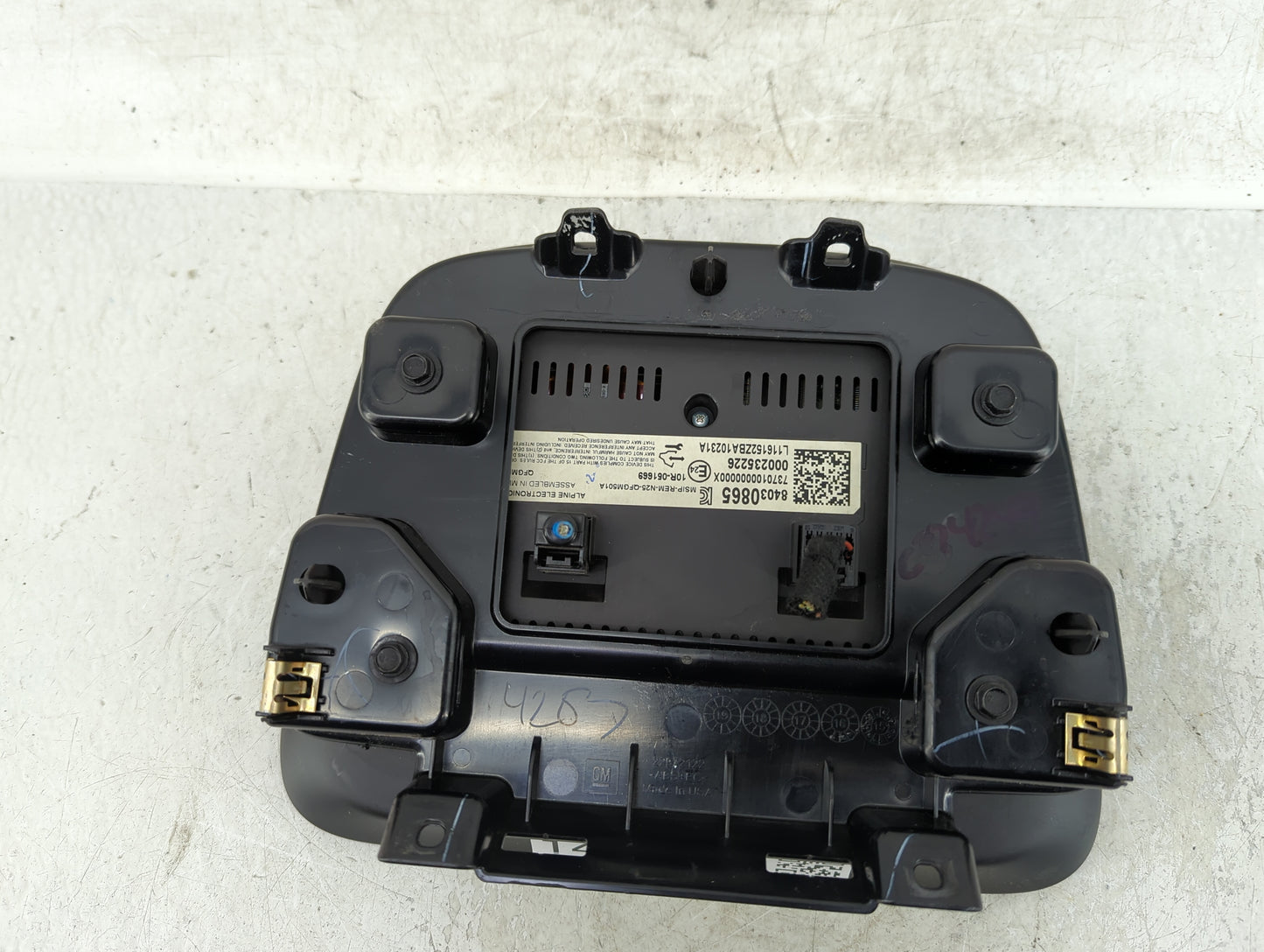 2016 Chevrolet Malibu Radio AM FM Cd Player Receiver Replacement P/N:84030865 Fits OEM Used Auto Parts - Oemusedautoparts1.c