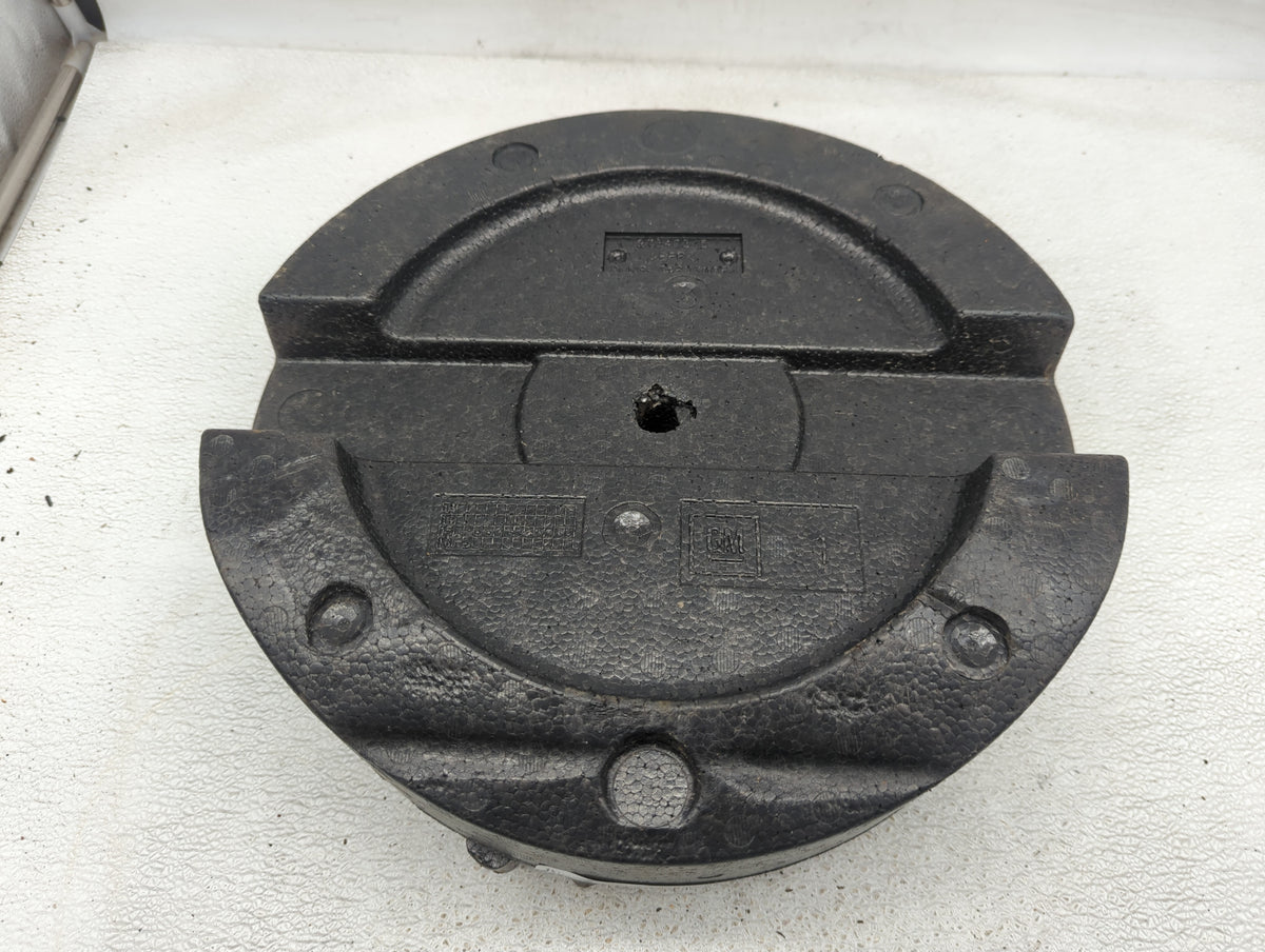 2016 Chevrolet Malibu Spare Scissor Car Jack 1414248 - Oemusedautoparts1.com