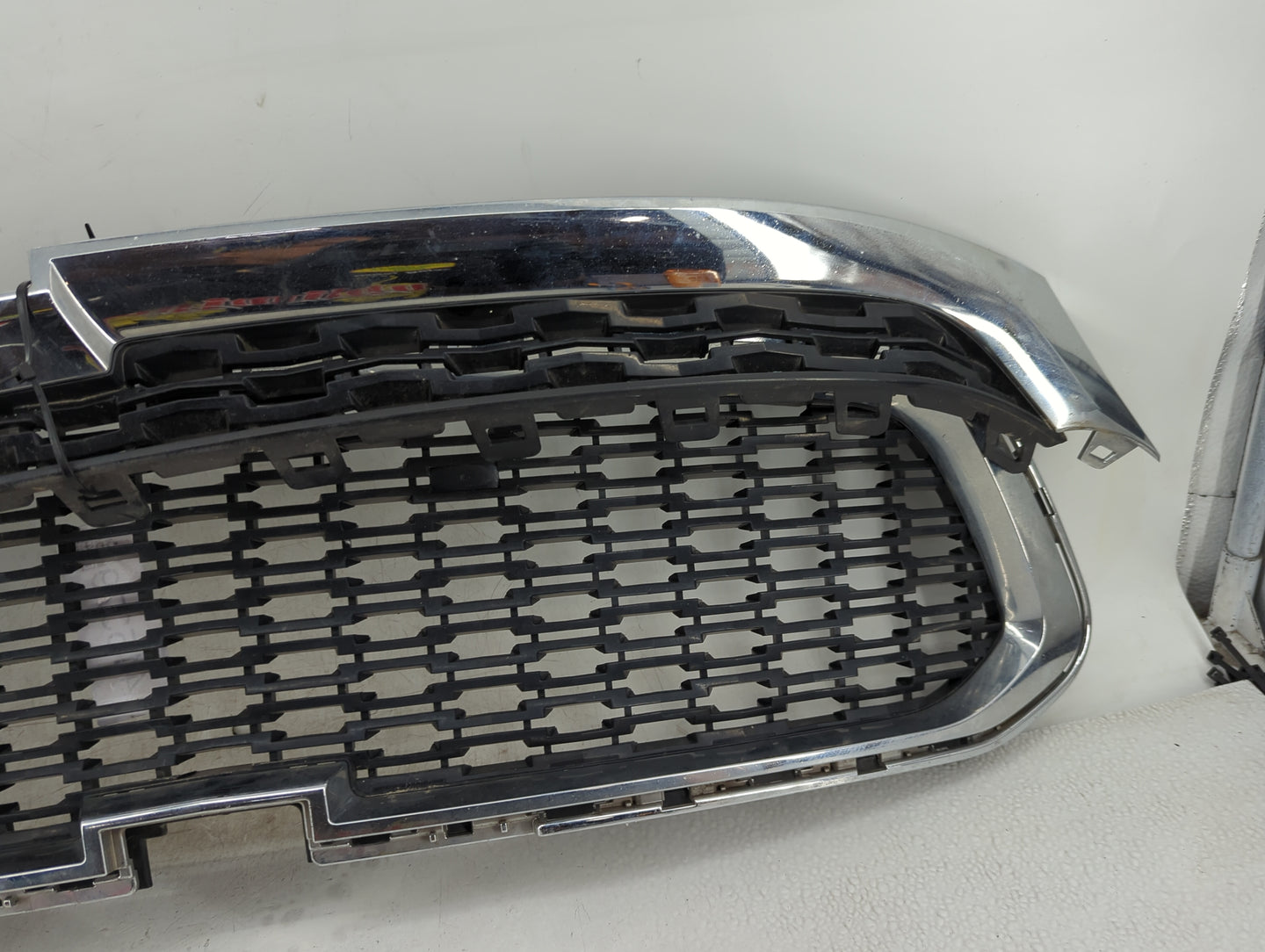 2014-2016 Chevrolet Malibu Front Grille Bumper Not Included - Oemusedautoparts1.com