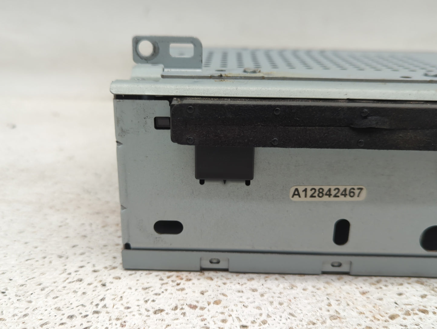 2016 Chevrolet Malibu Radio AM FM Cd Player Receiver Replacement P/N:CM5T-19C107-HG Fits Fits 2017 OEM Used Auto Parts - Oem