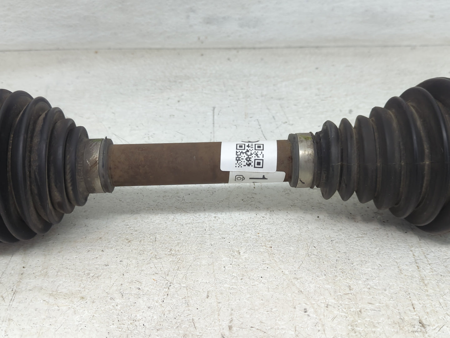2013-2015 Chevrolet Malibu Axle Shaft Front Passenger Cv C/v - Oemusedautoparts1.com