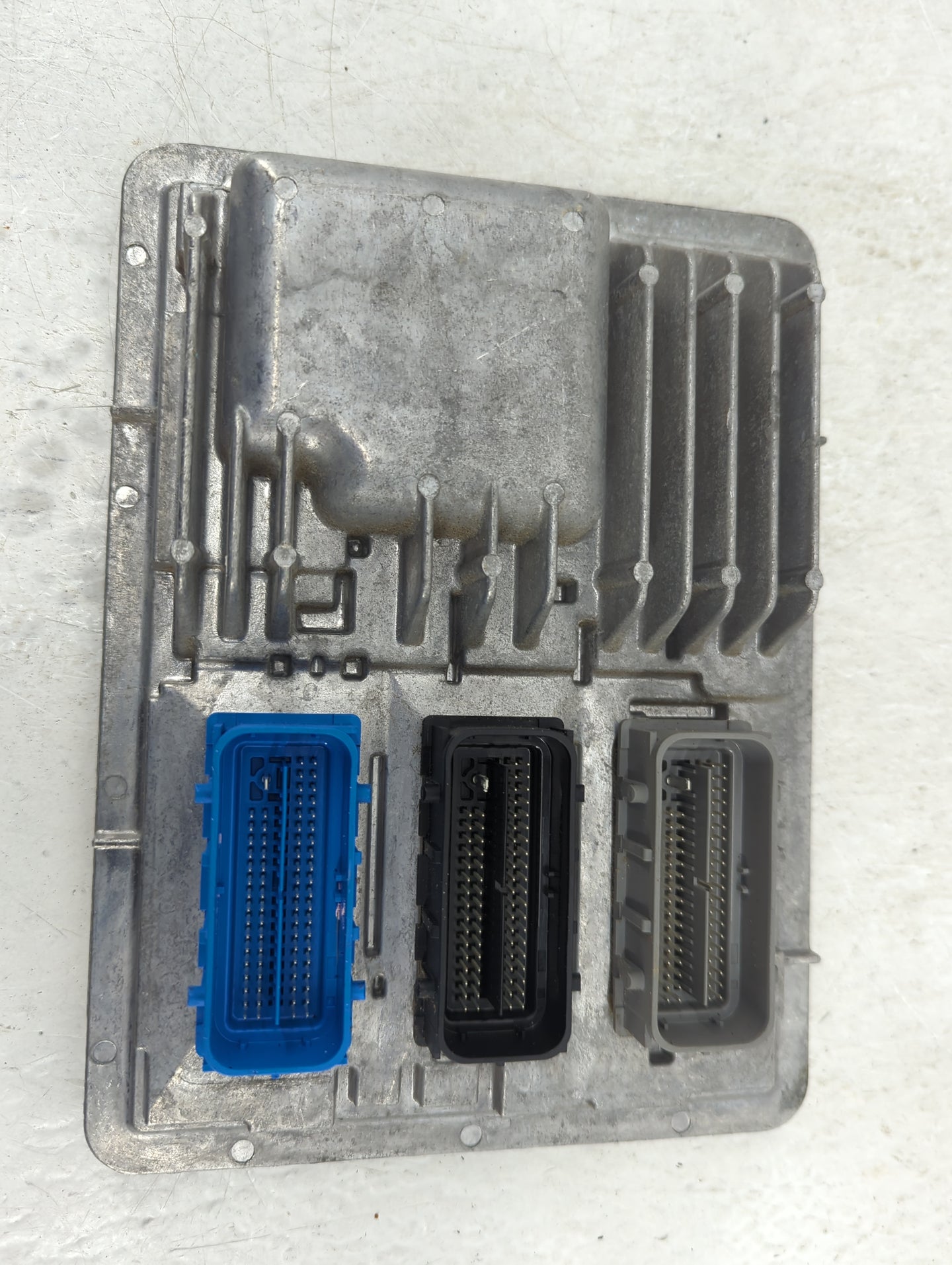 2016 Chevrolet Malibu PCM Engine Control Computer ECU ECM PCU OEM P/N:811839393 12675580 Fits OEM Used Auto Parts - Oemuseda