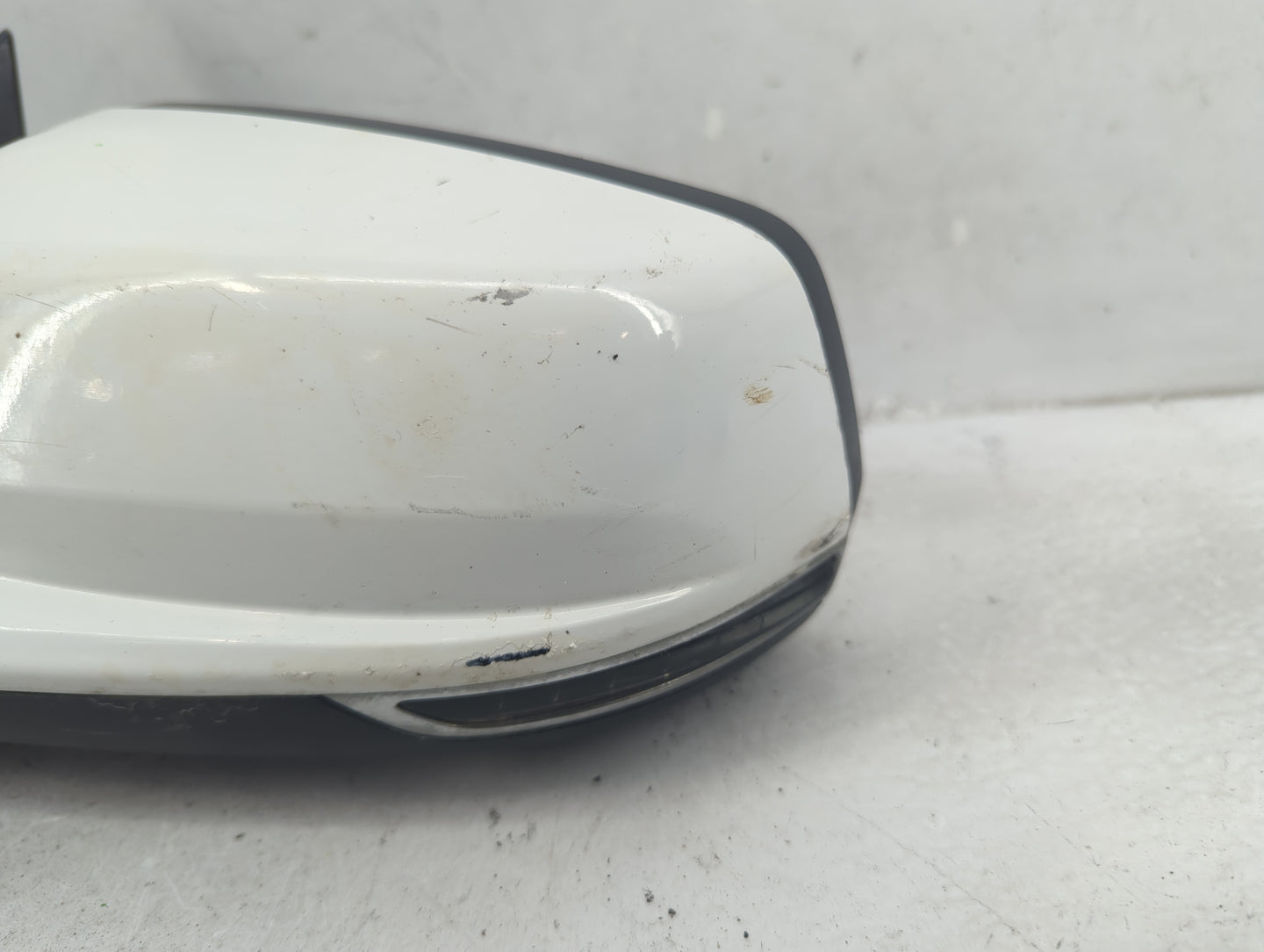 2014-2016 Chevrolet Malibu Driver Side View Mirror - Left Door Mirror OEM Used - Oemusedautoparts1.com
