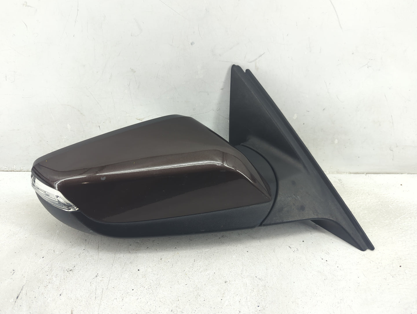 2016-2018 Chevrolet Malibu Passenger Side View Mirror - Right Door Mirror OEM Used - Oemusedautoparts1.com