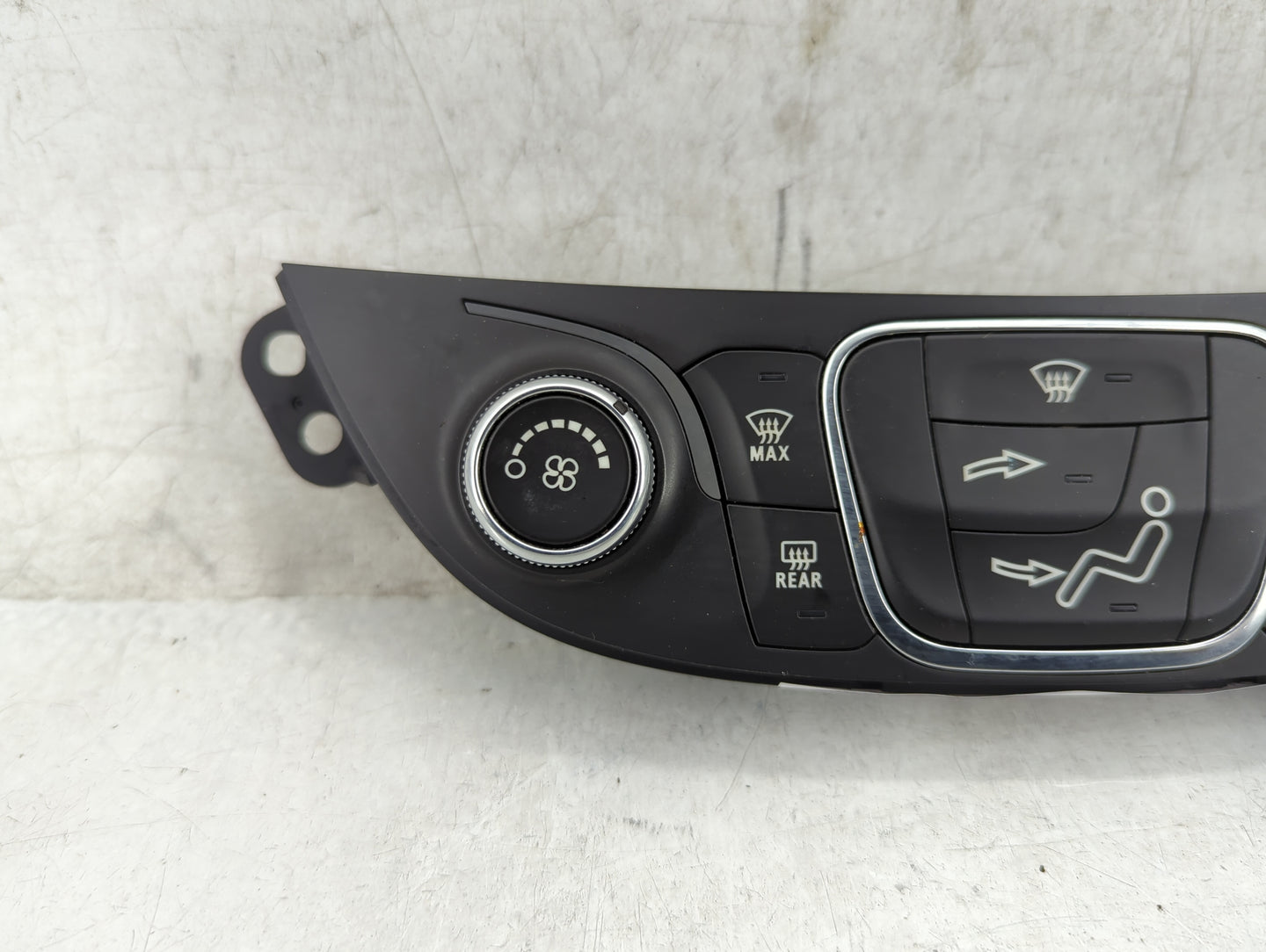 2016-2017 Chevrolet Malibu Climate Control Module Temperature AC/Heater Replacement P/N:23414952 Fits Fits 2016 2017 OEM Use